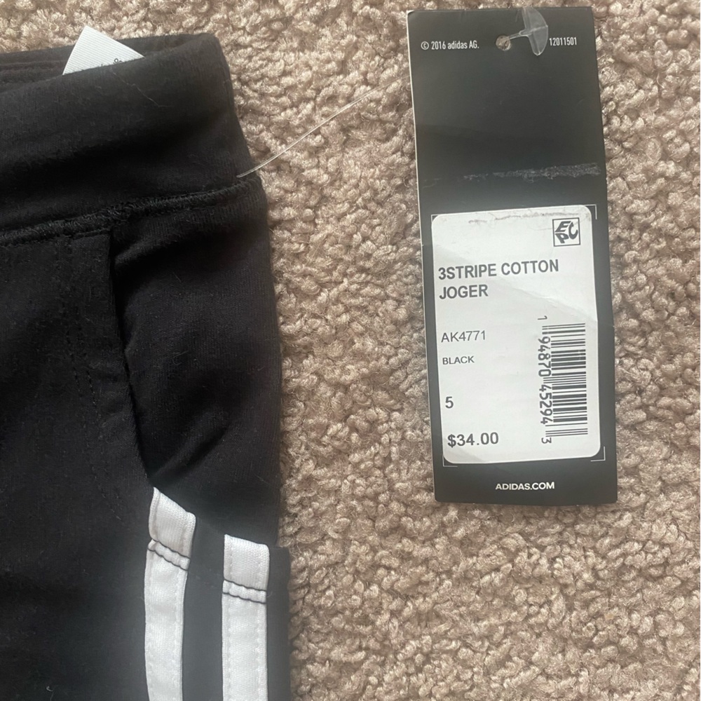 Girls Adidas 3 stripe cotton jogger. New with tags. Size 5.